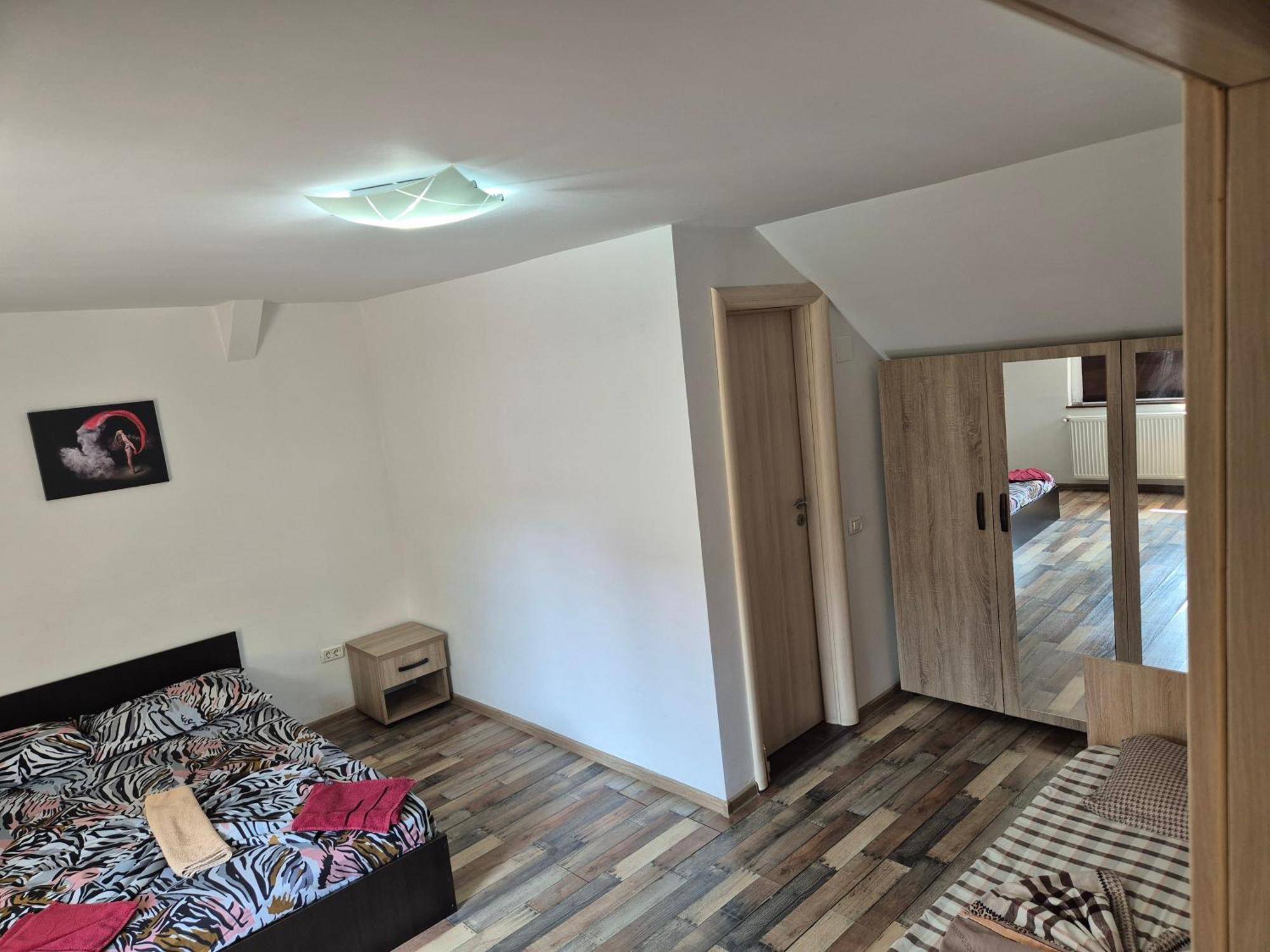 Apartamente De Inchiriat Lucky House Brasov Exterior photo