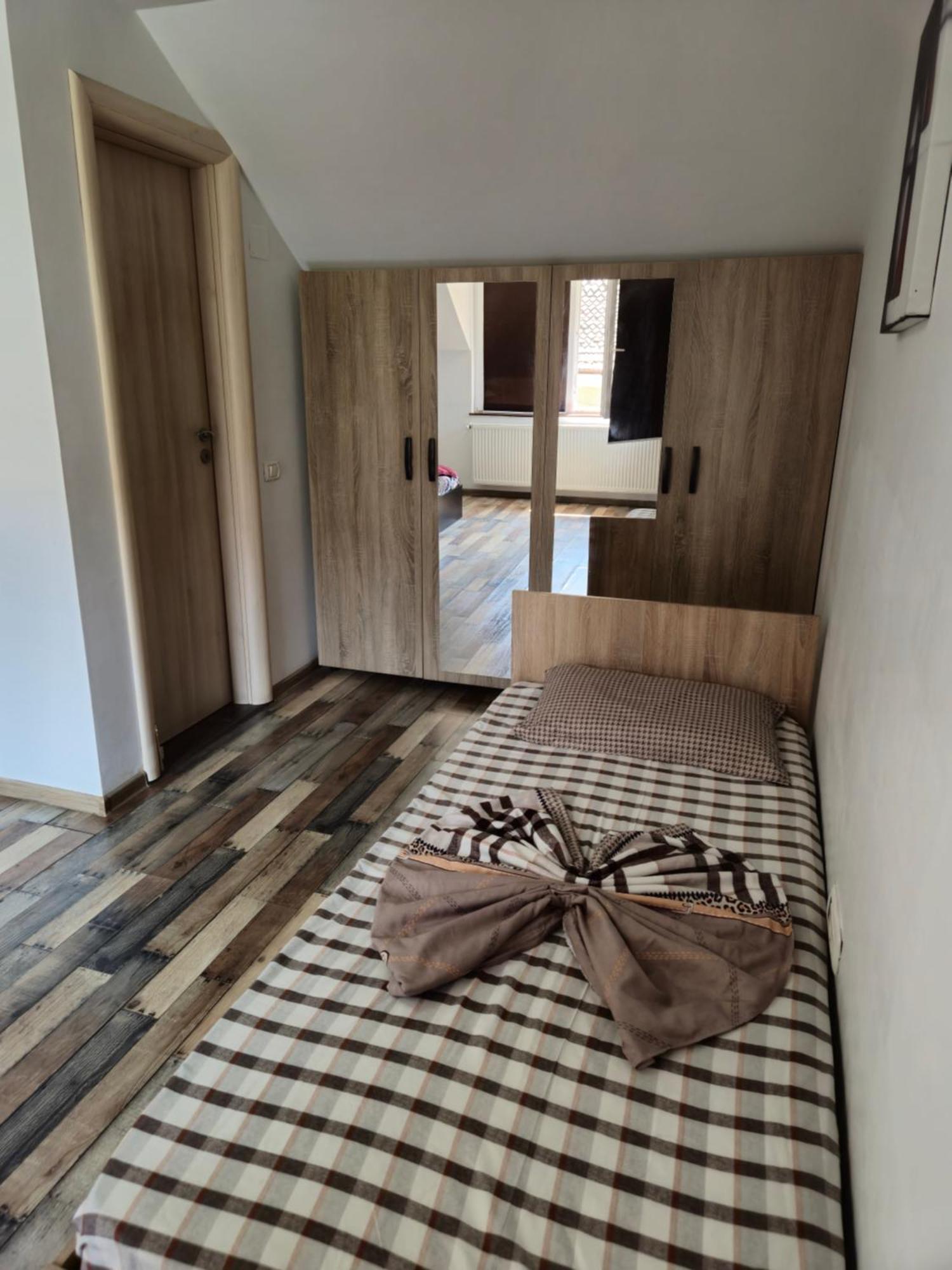 Apartamente De Inchiriat Lucky House Brasov Exterior photo